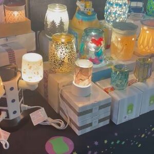 Decorative Candle Holders and Lamps